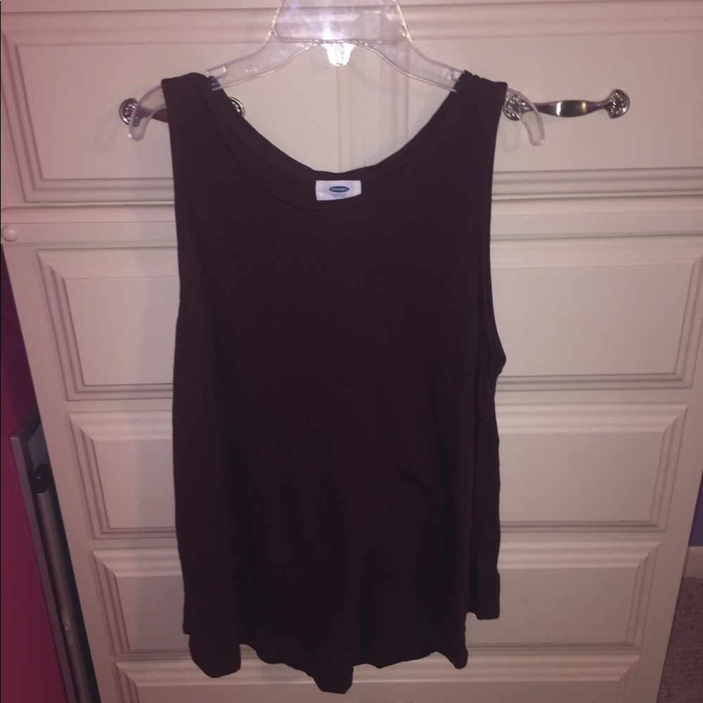 Maroon, flowy tank top!